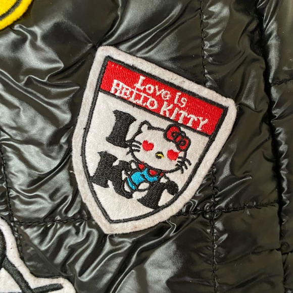 Hello Kitty backpack. - Picture 5 of 7